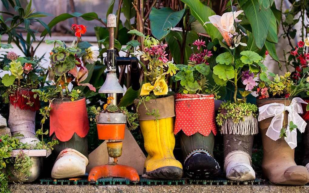 creative ways of what to do with old work boots