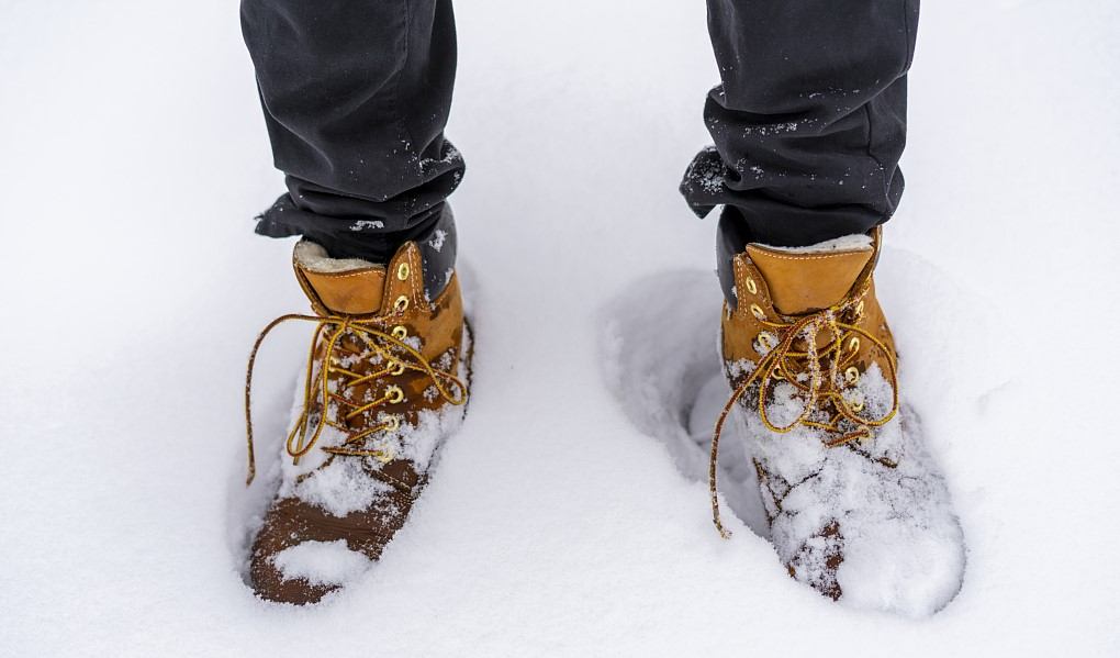 Non Insulated Boots vs. Insulated Boots Kalkal