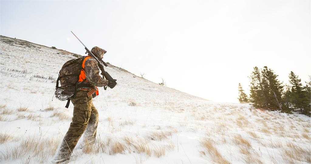 keep warm on winter hunting