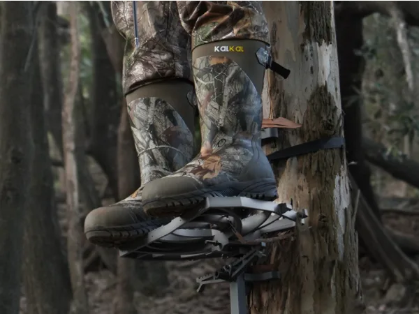 saddle hunting in the field